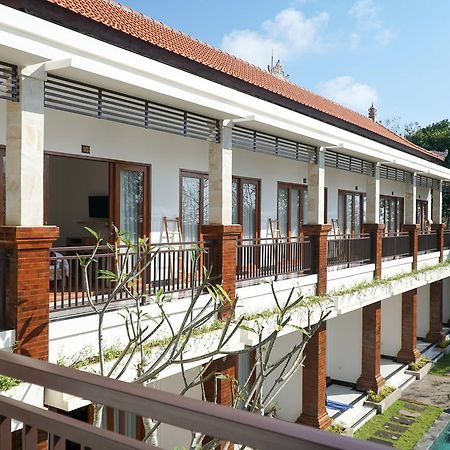 Seno Guesthouse & Cafe Uluwatu Exteriör bild