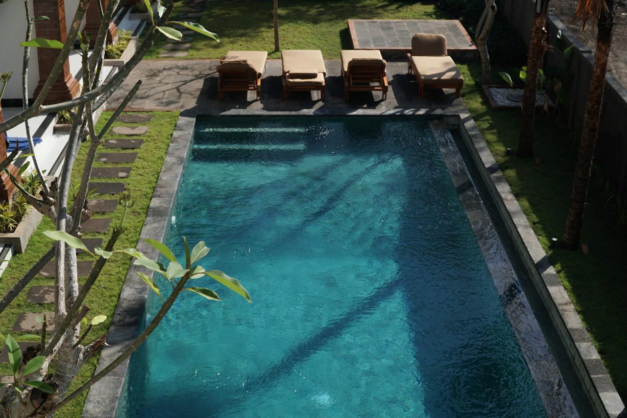 Seno Guesthouse & Cafe Uluwatu Exteriör bild