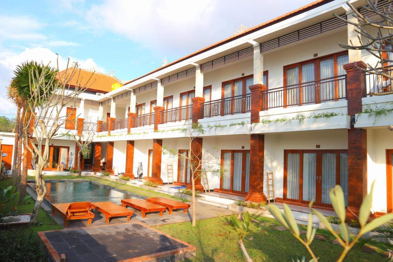 Seno Guesthouse & Cafe Uluwatu Exteriör bild