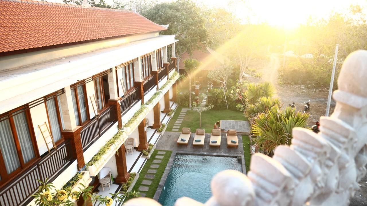 Seno Guesthouse & Cafe Uluwatu Exteriör bild
